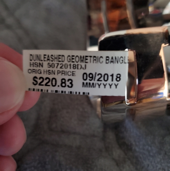 NWT - Avant-garde Jewelry - Rare Geometric Cuff Bangle - Statement Piece - Boho - Picture 7 of 7